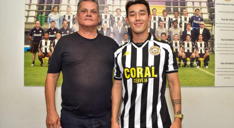 Minkyu Song já veste preto e branco