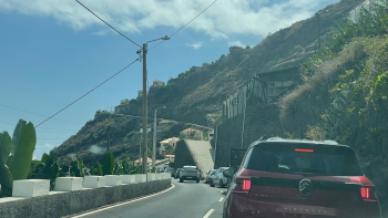 Acidente encerra túnel do Lugar de Baixo