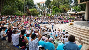 ‘Dançar não tem idade’ reúne seniores no Funchal (vídeo)