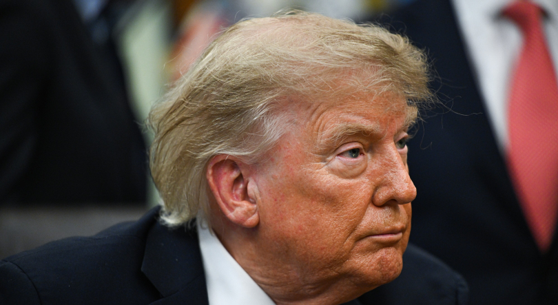 Trump sugere mudar nome do estreito de Ormuz para “Estreito Trump”
