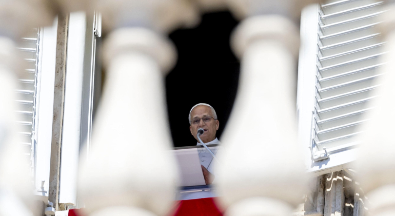 Papa pede fim da violência e uma oportunidade ao diálogo