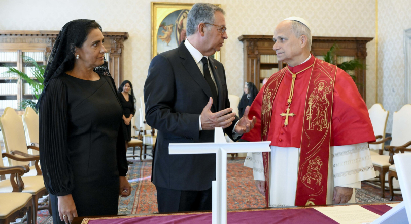 Presidente da República foi recebido no Vaticano pelo Papa (vídeo)