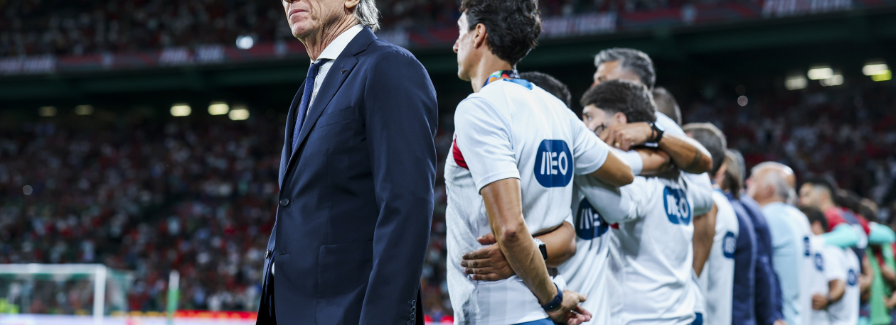 Portugal começa defesa do título com triunfo na estreia de Jorge Jesus