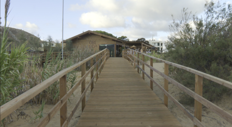 Novo restaurante leva requinte à Praia do Cabeço (vídeo)
