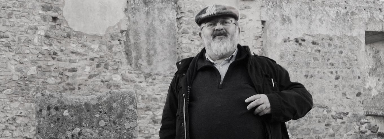 Escritor e jornalista José Viale Moutinho morre aos 81 anos