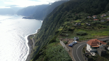 Ribeira da Janela e Cova do Palheiro são paragens obrigatórias (vídeo)