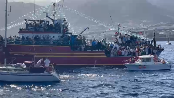 ‘Nossa Senhora da Piedade’ a caminho do porto do Caniçal (vídeo)