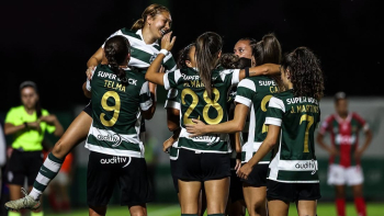 Telma bisa na goleada do Sporting ao Marítimo