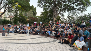 Cerca de cem pessoas em assembleia popular no jardim municipal (vídeo)