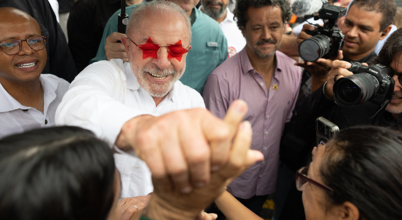 Lula da Silva reeleito para quarto mandato no Brasil