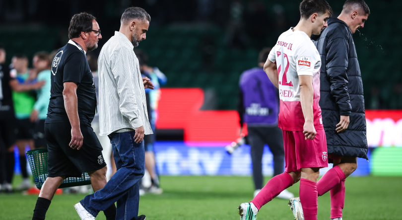 Sporting sofre primeira derrota na I Liga com lenços brancos e contestação