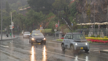 Estado do tempo vai agravar-se na Madeira a partir de sábado à tarde (vídeo)