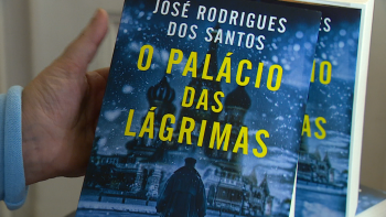 José Rodrigues dos Santos lança livro baseado no regime de Estaline (vídeo)