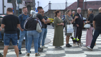 PSP e GNR fazem manifestação na Praça do Município (vídeo)