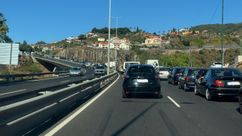 Número de veículos a circular nas estradas da Madeira continua a aumentar